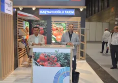 On the left is Sabahattin Alici, of the export department of Turkish tomato exporter Basyazicioglu Tarim. They see lots of opportunities due to the lack of Dutch tomatoes as of now. This is why they also had lots of meetings with Dutch traders during the fair.